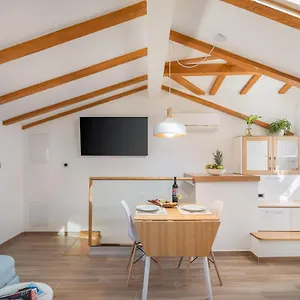 Apartment Santolina, Split