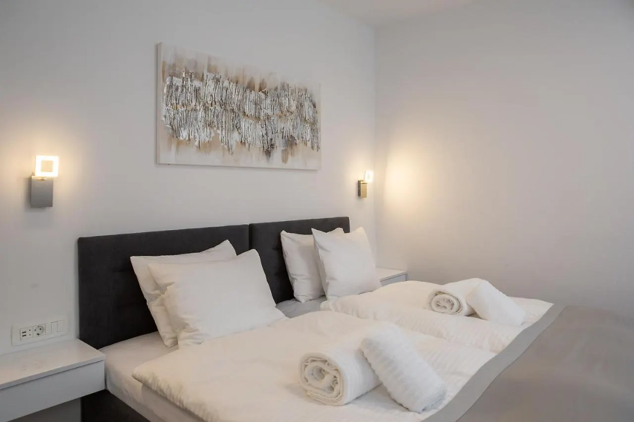 Apartment Luxury Studios & Room Five Split
