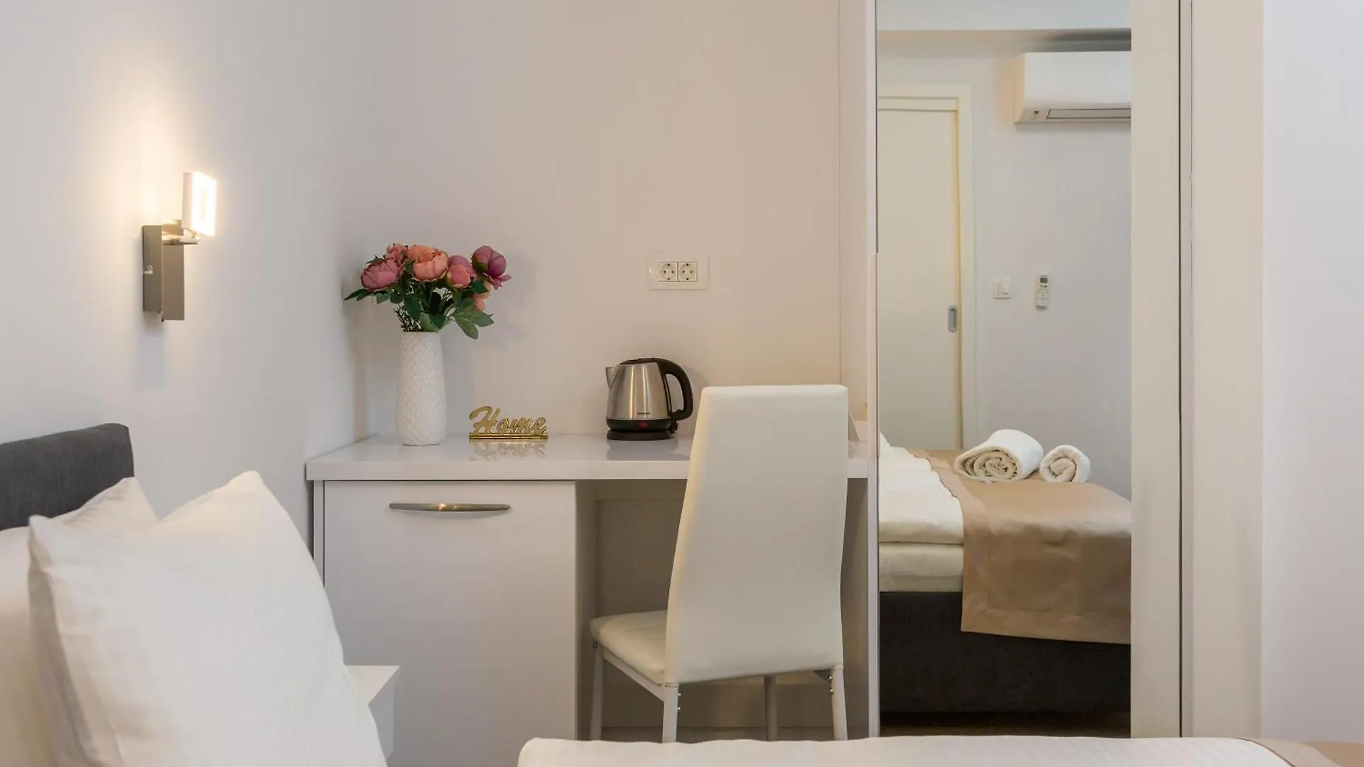 Luxury Studios & Room Five Split
